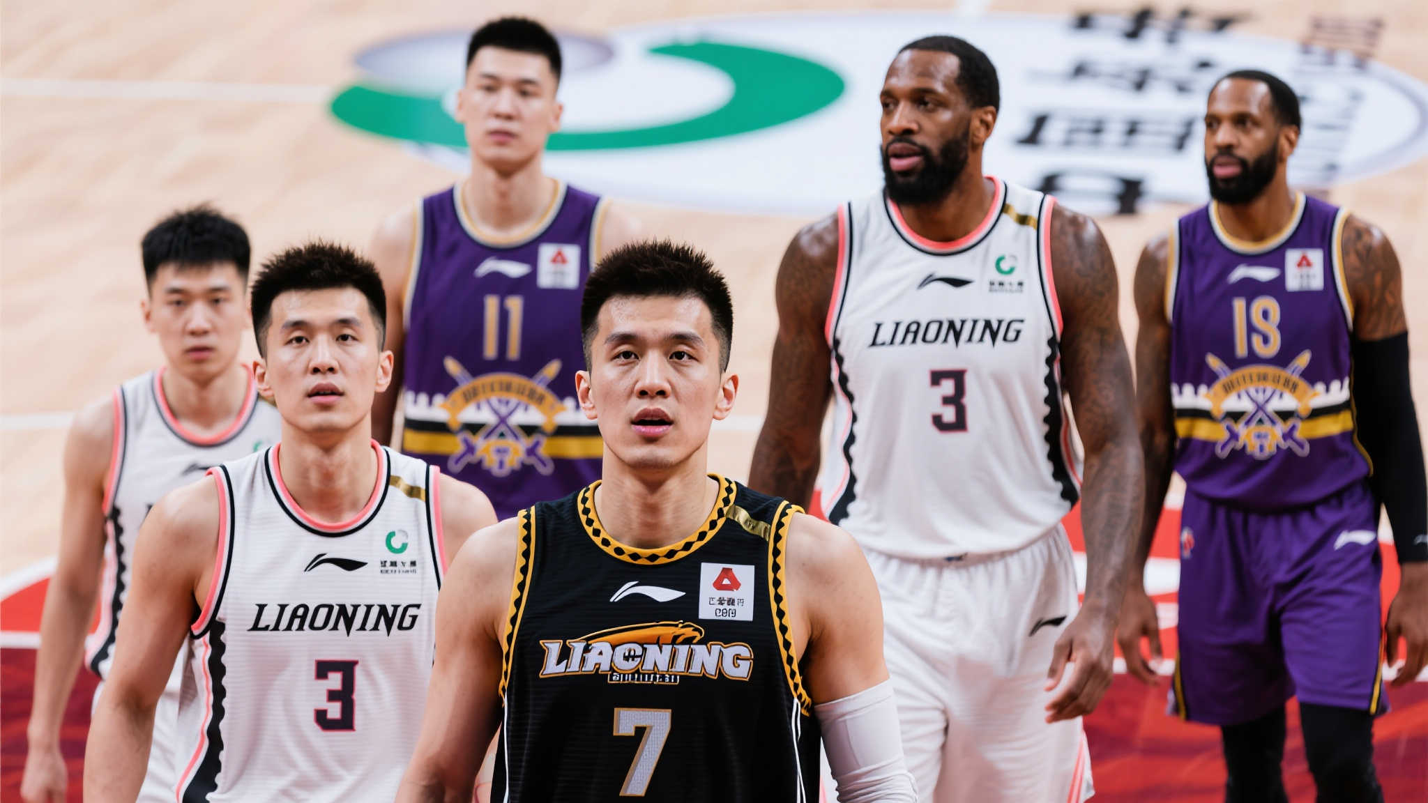 辽宁队面临重组,赵继伟或转会北控;外援阵容仅剩威尔斯。 随着新赛季的临近,CBA联赛各支球队开始调整阵容准